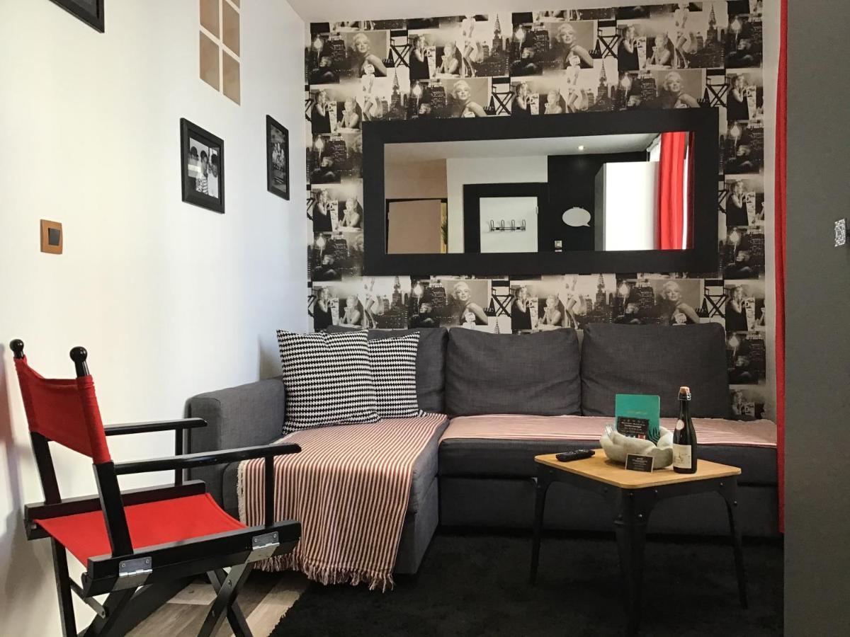 Appartement Cinema Video-Projecteur Et Garage 翁弗勒尔 外观 照片